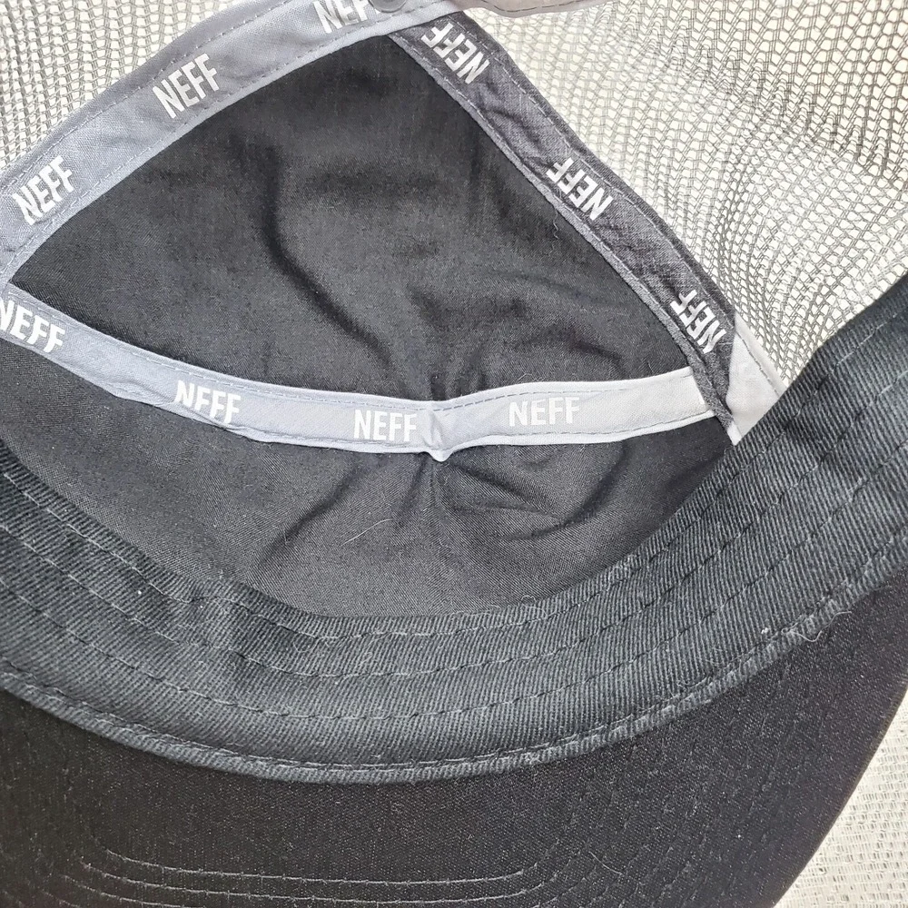 The NEFF COMPANY trucker Hat Foam Front Snapback‎ Mesh Back Ombre